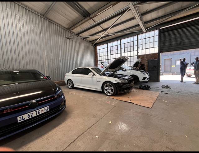 297M² WAREHOUSE TO LET IN ISANDO